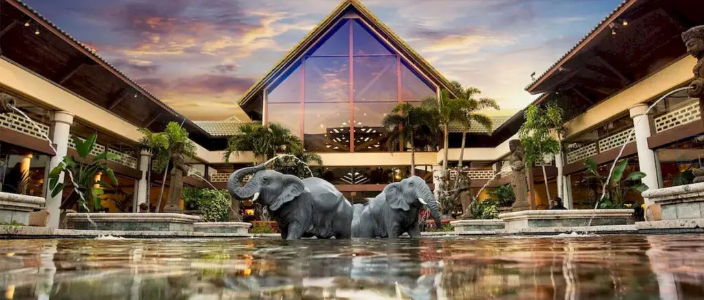 Loews Royal Pacific Resort